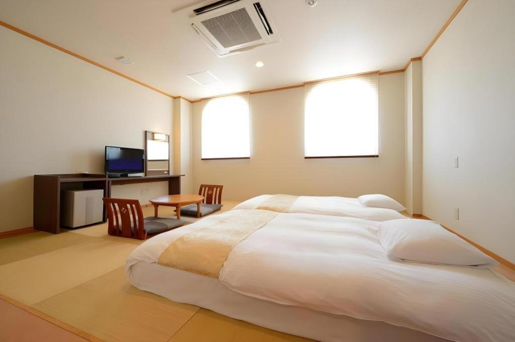 Hotel New Palace Aizuwakamatsu Extérieur photo